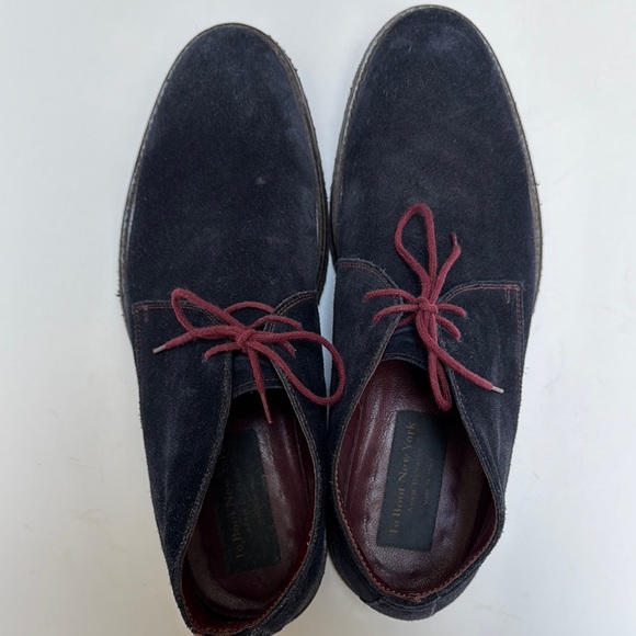 To Boot Black and Red Chukka Boots Sleek Design - Picture 1 of 8